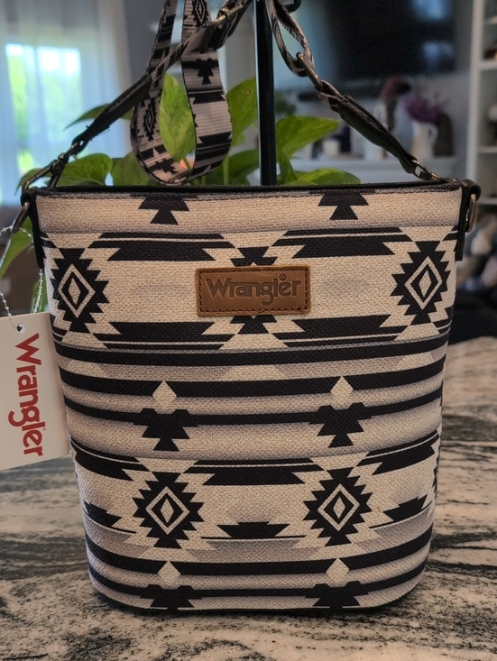 Wrangler Handbags - Wrangler Black & Cream Aztec Crossbody Bag